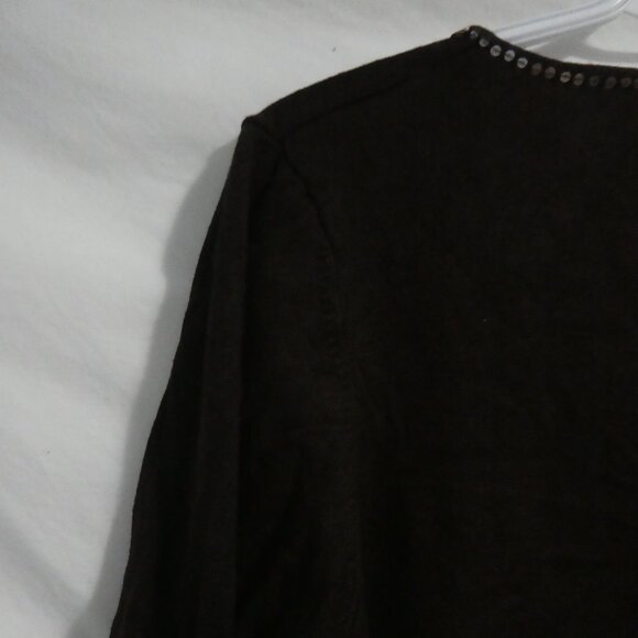 JESSICA | large | Brown V-Neck Sweater with Sequin & Sea Shell Floral Design - Picture 10 of 15